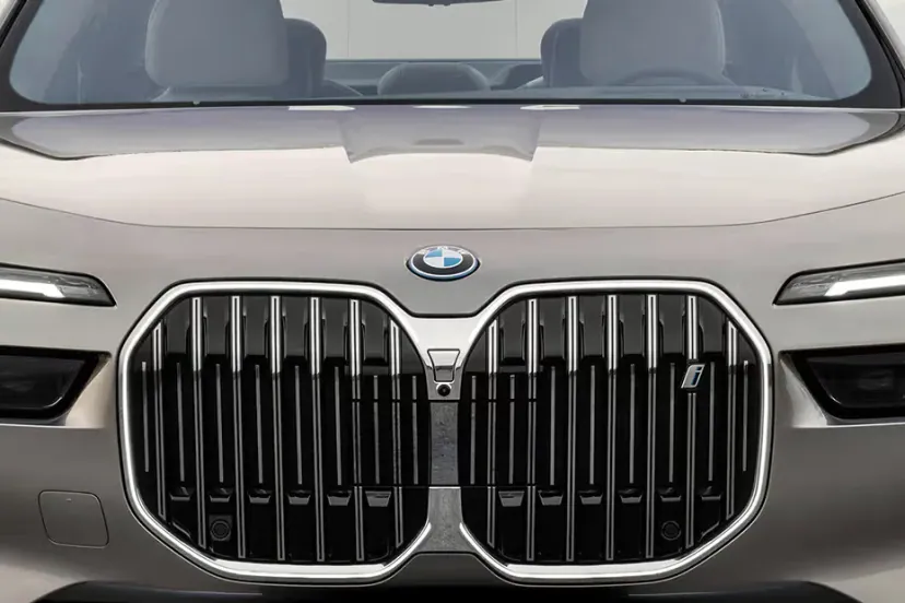 BMW i7 thumbnail 20