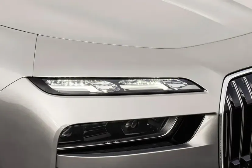 BMW i7 thumbnail 21