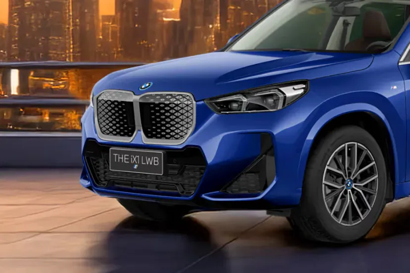 BMW iX1 thumbnail 8