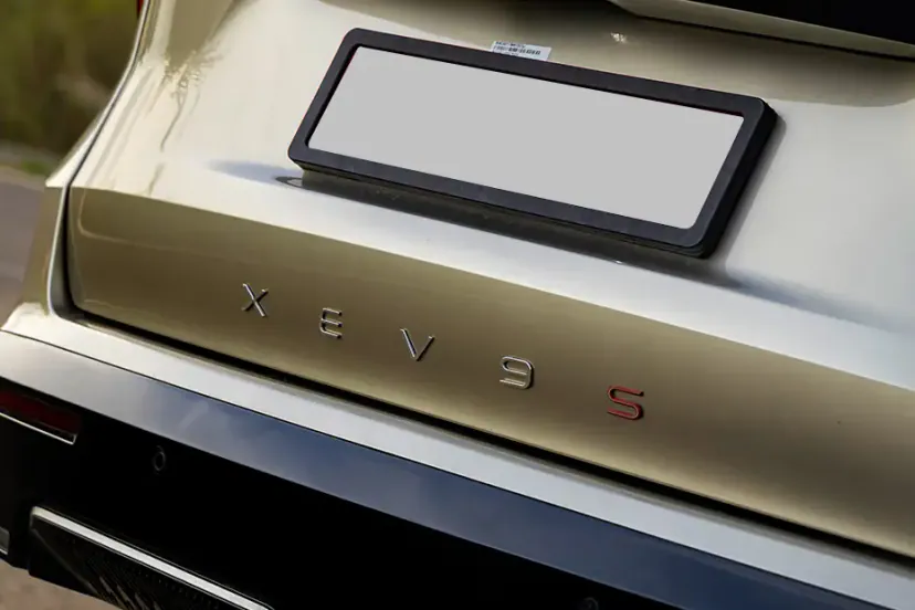 Mahindra XEV 9S thumbnail 22