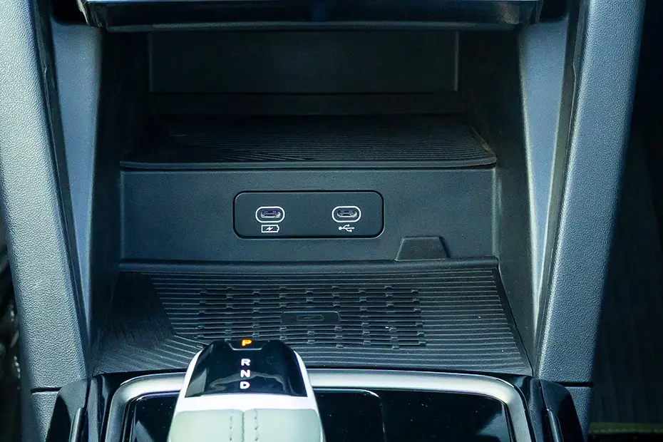 Mahindra XEV 9S thumbnail 35