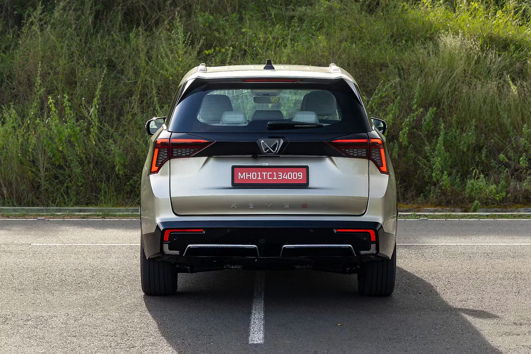 Mahindra XEV 9S thumbnail 9