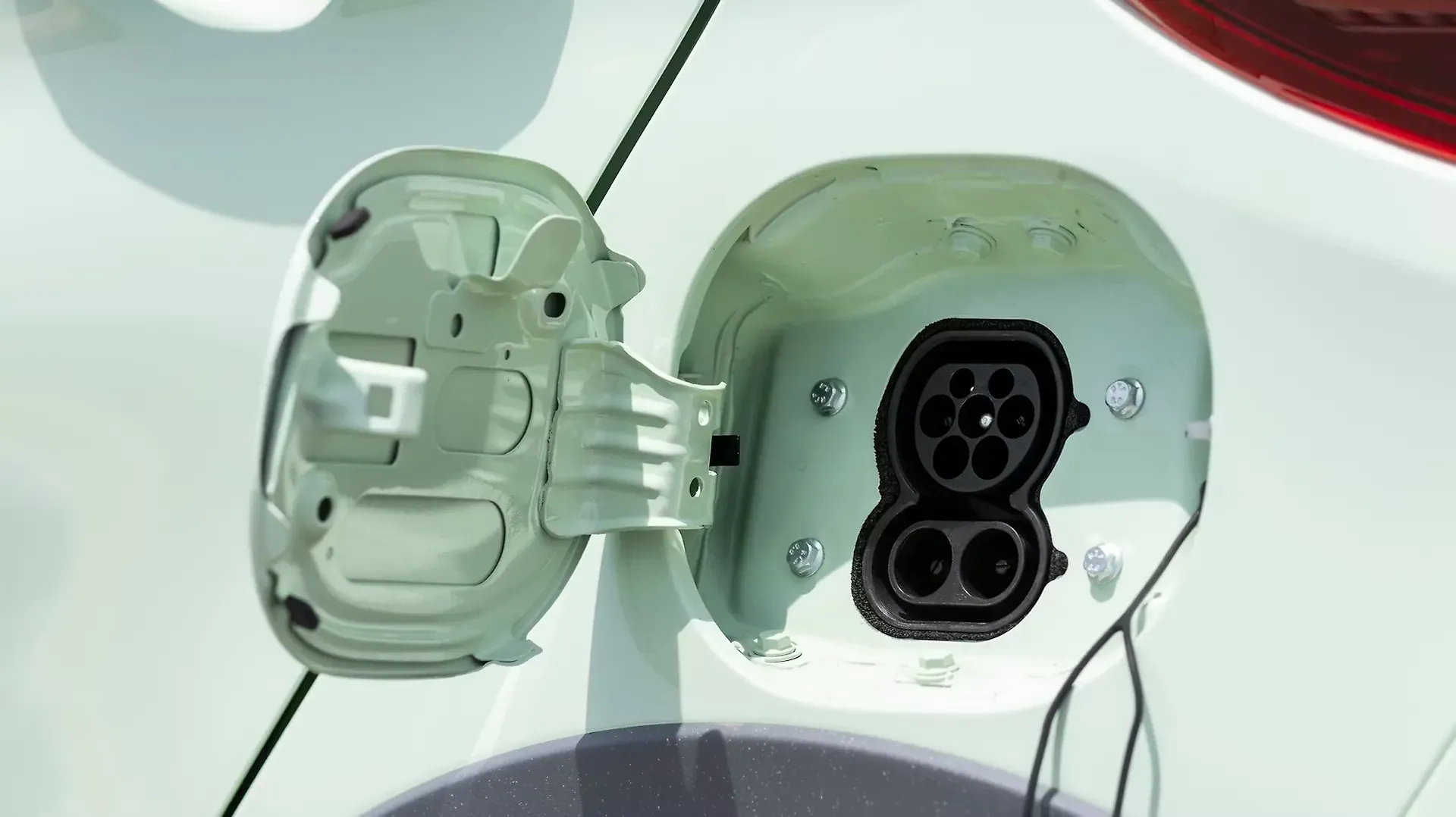 Tata Tiago EV thumbnail 6